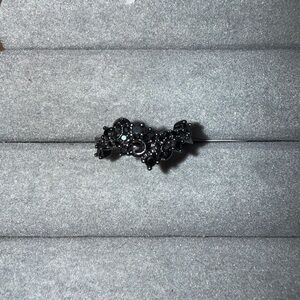 Black scattered rhinestone ring size 5